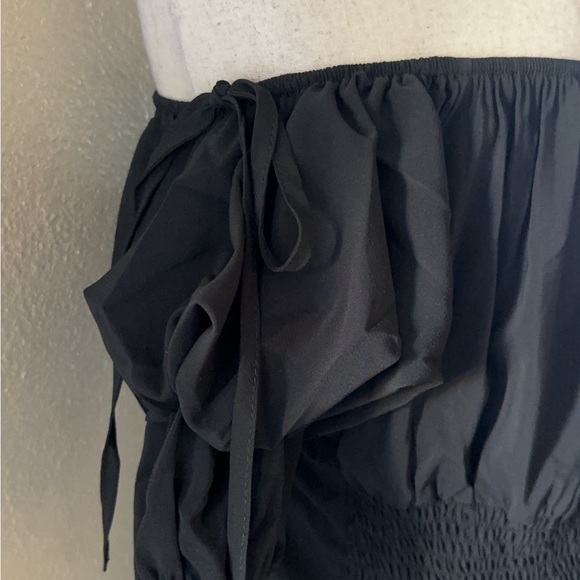 Crop off the shoulder black top - Picture 12 of 12